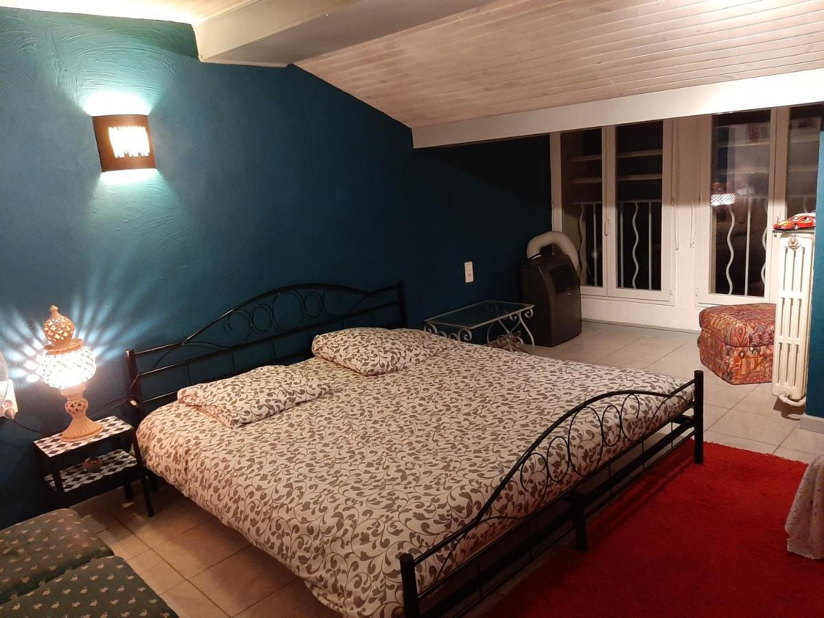 D'hubert Homestay *